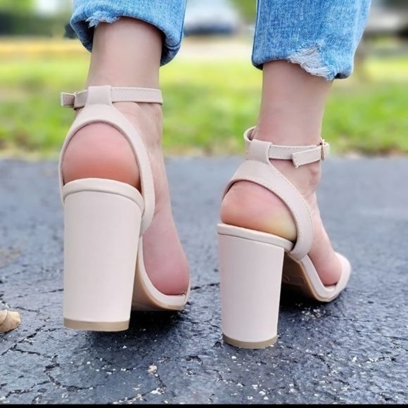 Womens Ankle Strap Chunky Block Heel Dress Sandals Nude Color - Picture 3 of 4